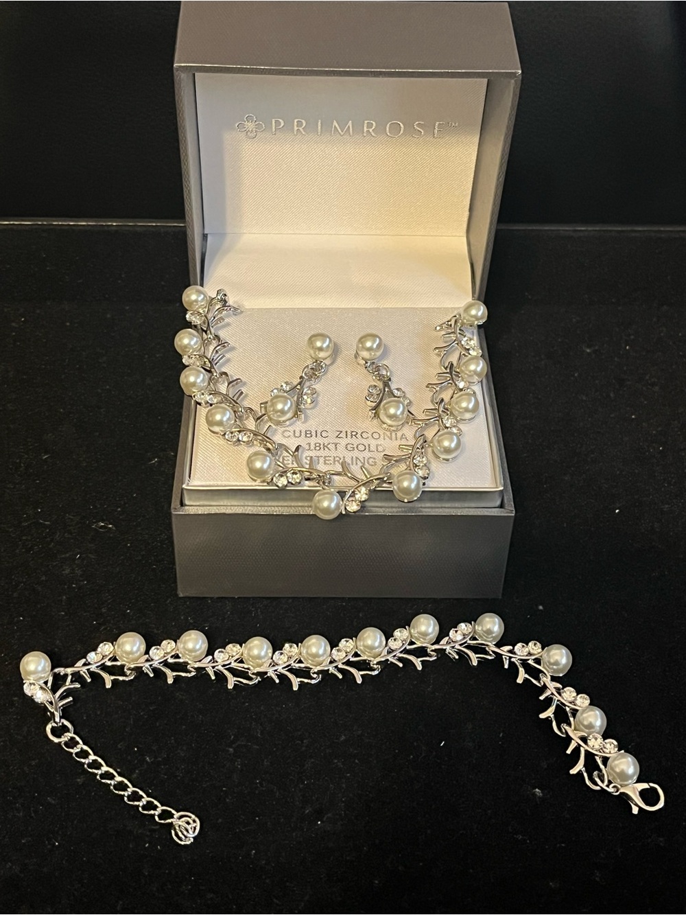 Silver Pearl & Cubic Zirconia Necklace bracelet and Earring Set - White Pearls